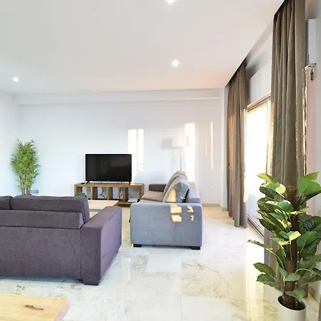 Apt Luxury Reding Solo Familias Málaga Exterior foto